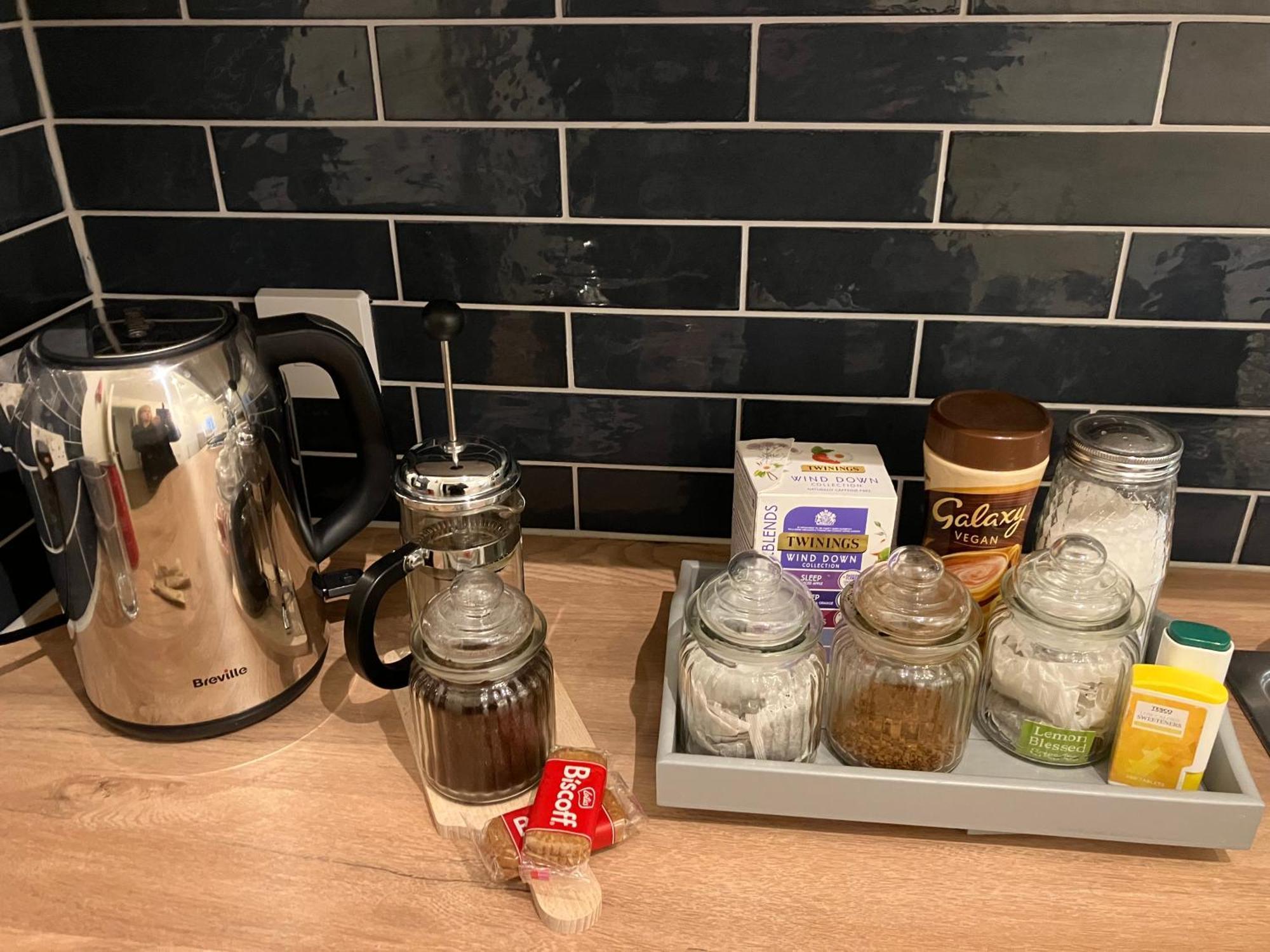 Apartment The Eaves, High Street 2 Bed 2 Bathroom Glastonbury